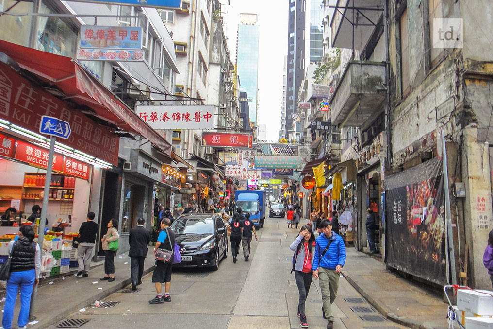 Hong Kong : sous les pavés, la colle 