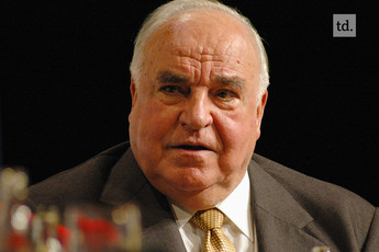Allemagne : Helmut Kohl en soins intensifs