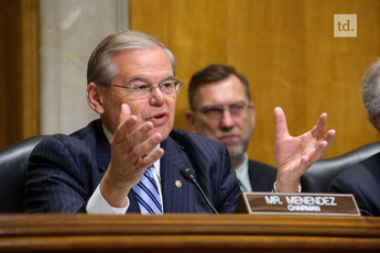 Robert Menendez veut armer l'Ukraine