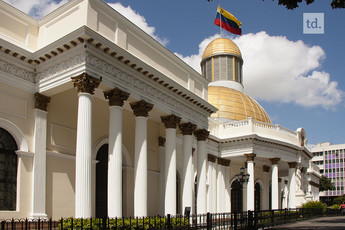 Venezuela : le pouvoir fait de la résistance 