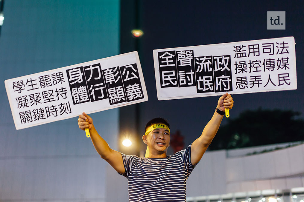 Violents affrontements à Hong Kong