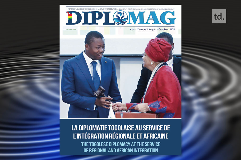 36 pages de politique étrangère 