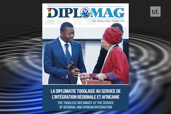36 pages de politique étrangère 