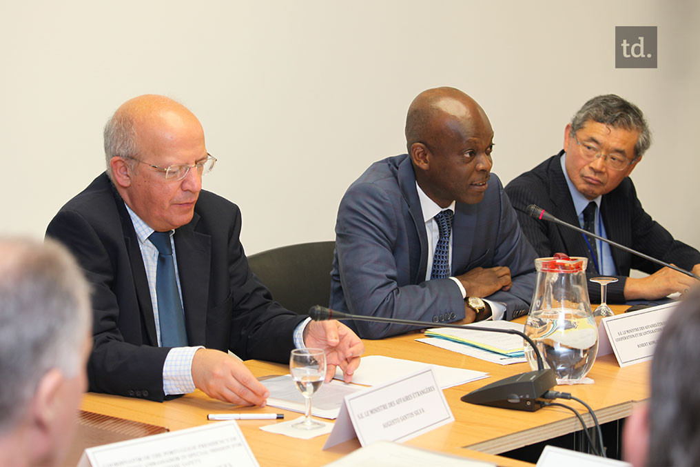 Sécurité et développement sont étroitement liés