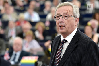 Jean-Claude Juncker prend la tête de la Commission européenne