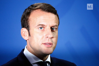 Le nouveau président français affronte Poutine 