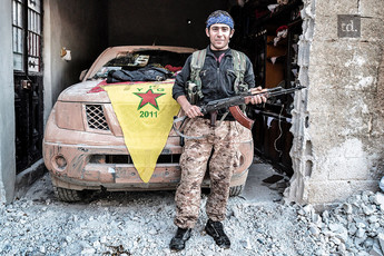 L'armée syrienne au secours des Kurdes 