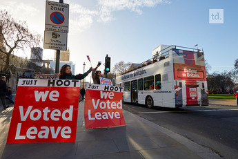 Brexit : la chambre des Communes désavoue le texte 