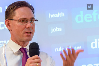 Jyrki Katainen se rend au Togo et au Ghana 